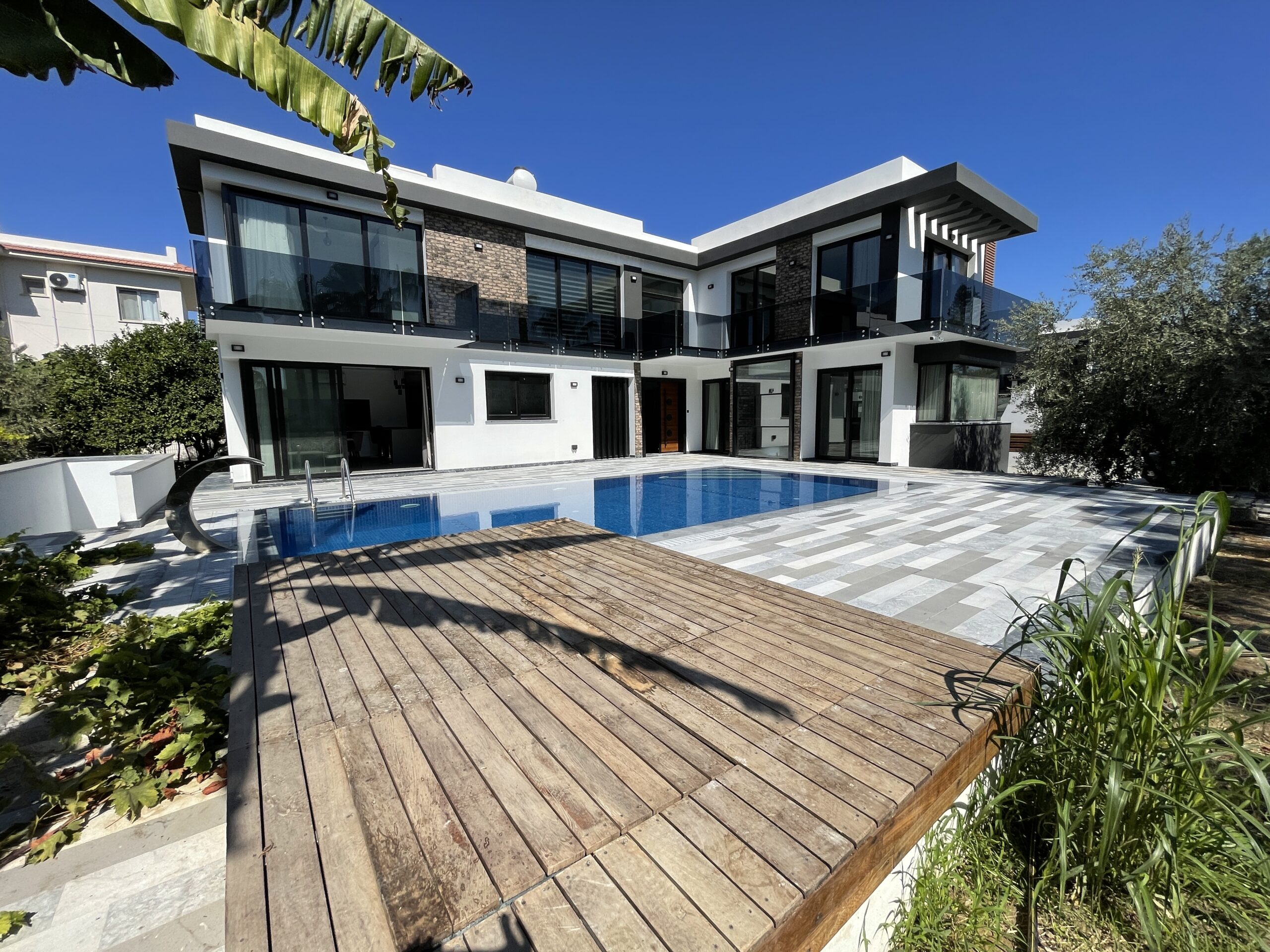 Nordzypern Immobilien kaufen 4+1 Traumvilla in Kyrenia