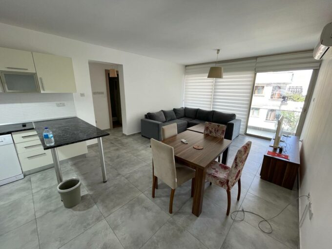 3-Zimmer Möbliert Apartment in Zentrum Girne zu verkaufen