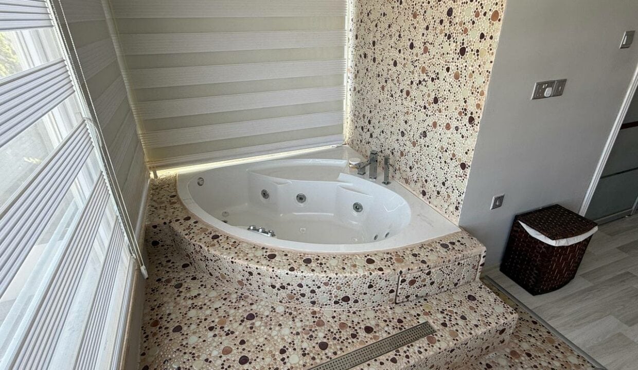 photo_2024-10-09_15-48-14 (2)