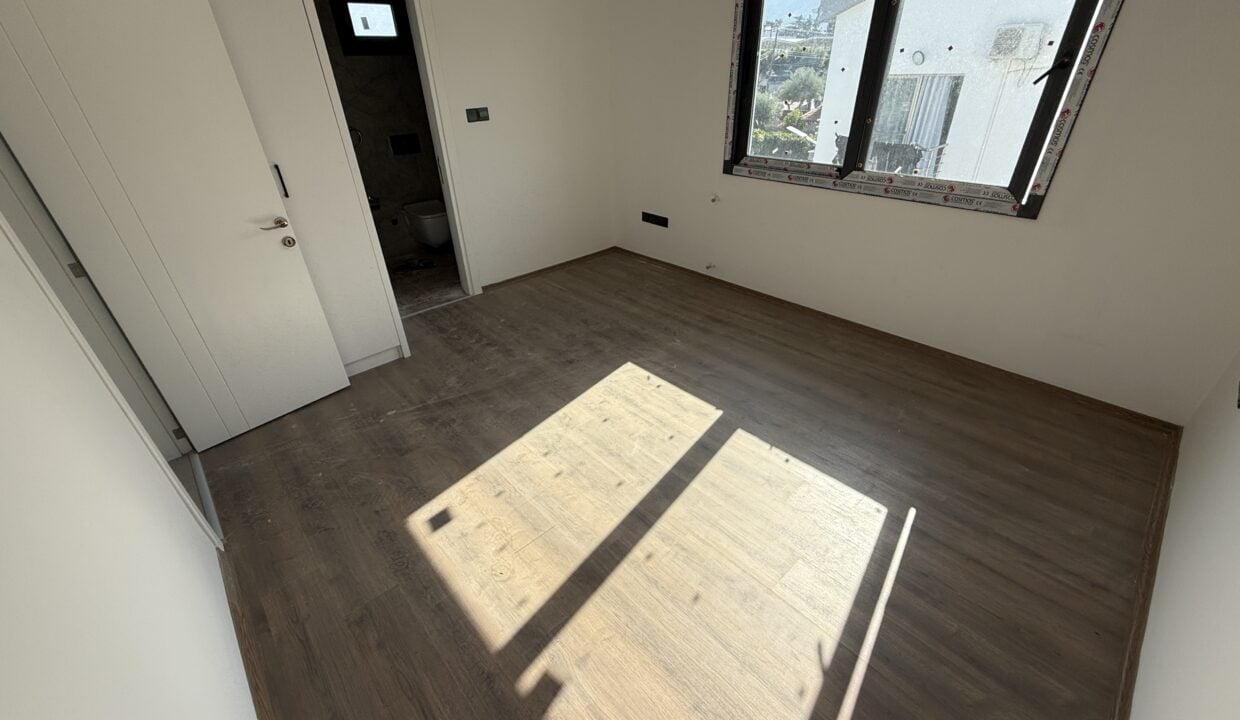 6245f734-fc1f-492f-bb8e-2b9b9c90ba03 (1)