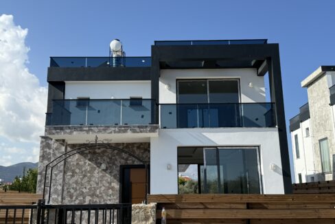 c0fe1541-c0b4-4d27-aac7-fd5dfb79c710