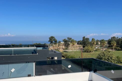 c6fcfafc-f984-4f4e-881c-85131f1f3b53