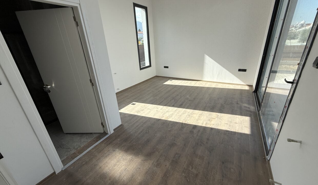 d067f1f4-076f-46e1-a0e2-52309c764b4b