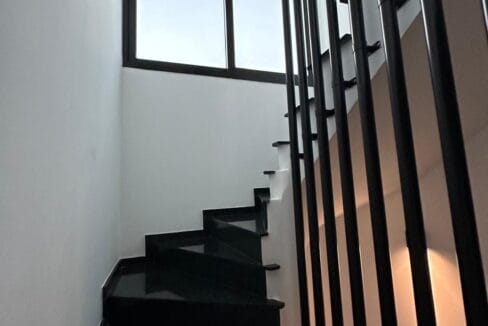 086d2086-b047-46e6-a886-6285a315e18c