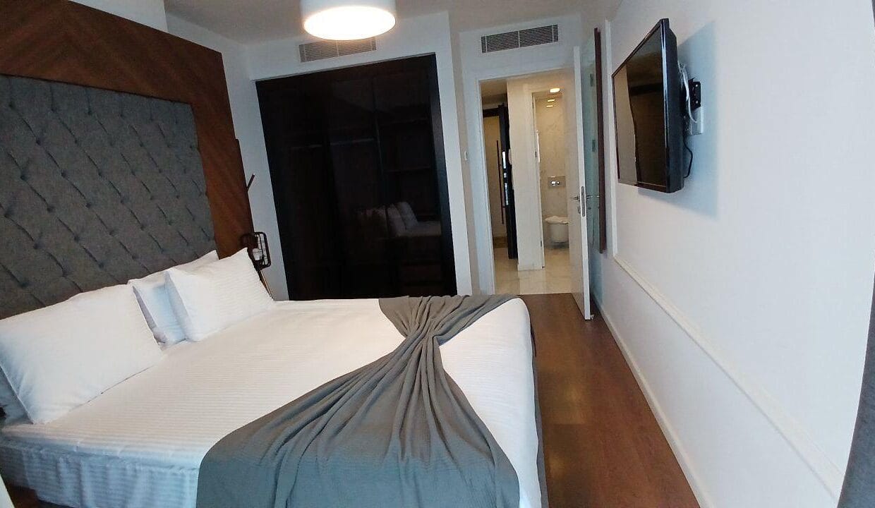 243fd7d5-7525-4781-ba08-288d9b74935d