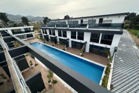 ff259800-738d-4d00-a085-49a660d81ad3