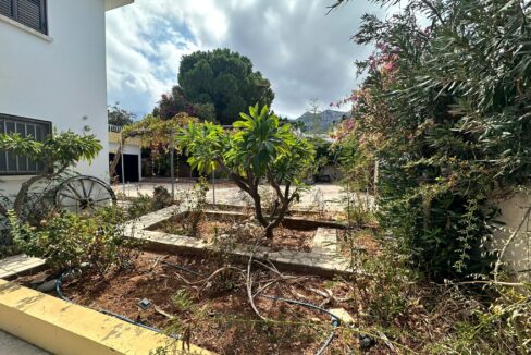 0997b9b2-1ffd-49ac-9f80-04d259d0f5f8