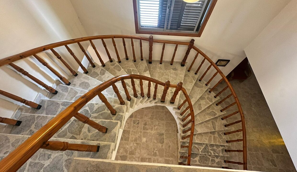 3b0dbe01-5059-44eb-bd41-12fc4323ff8b