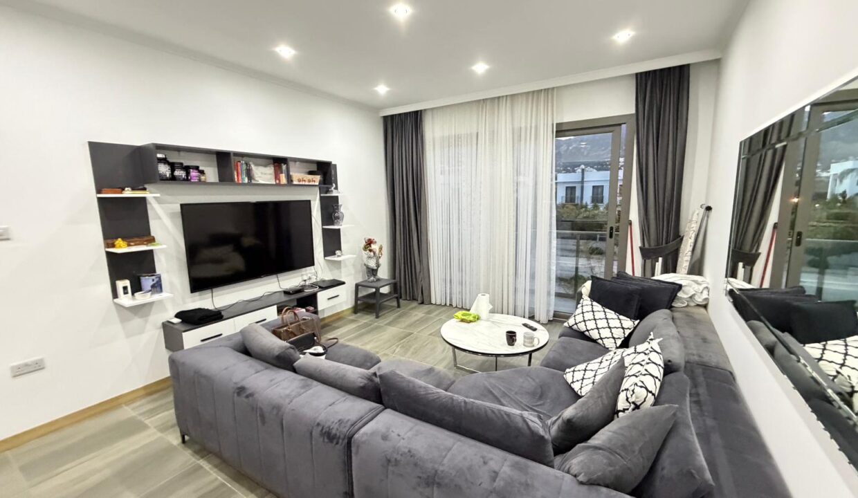 6e178bdb-62f9-4bd2-bb25-90a22f8e4858