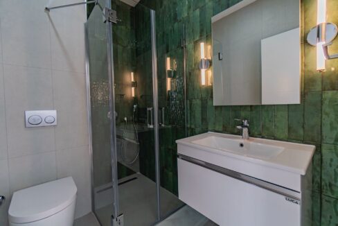 b3ca6f48-db27-447b-8421-5b48ed013e90