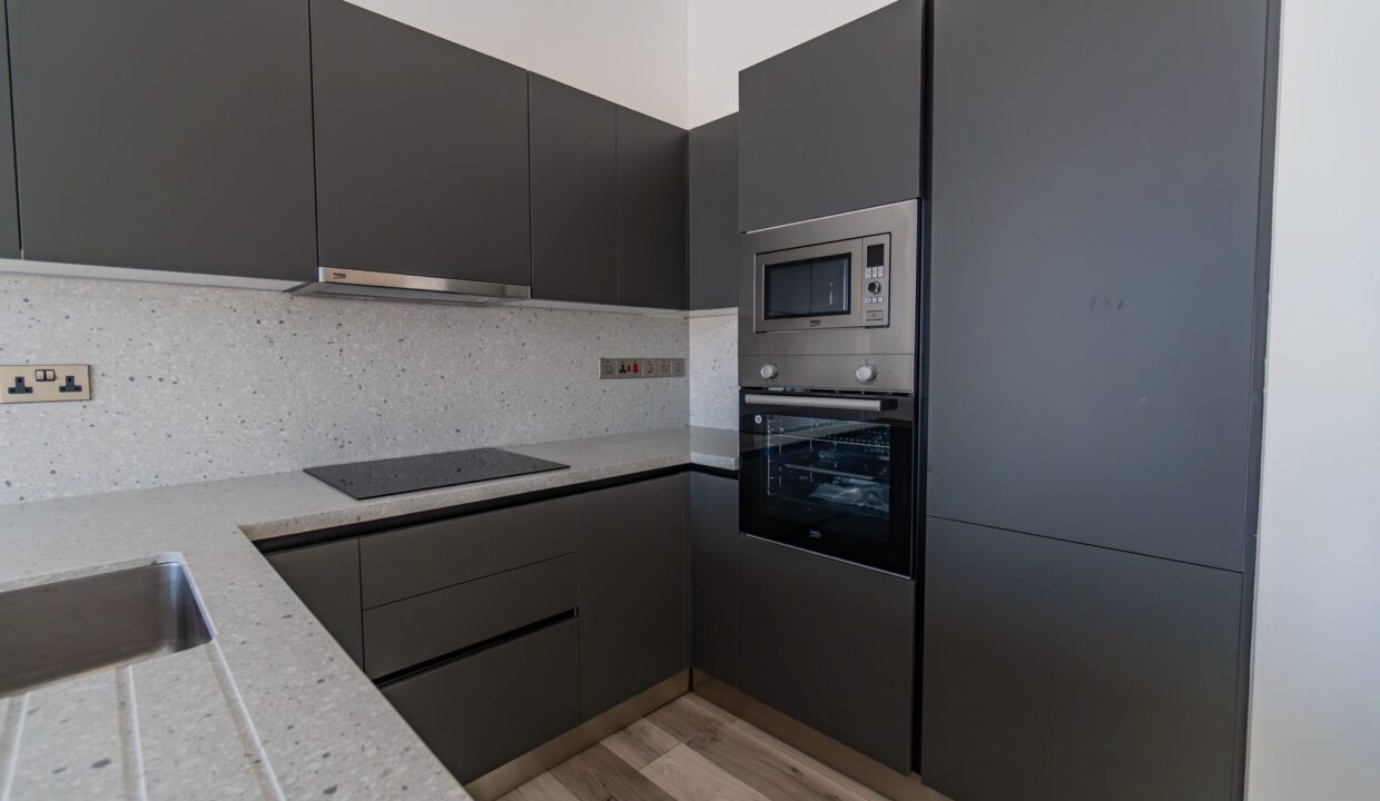 fadc2dde-d30e-4704-bb38-8771ad377a67