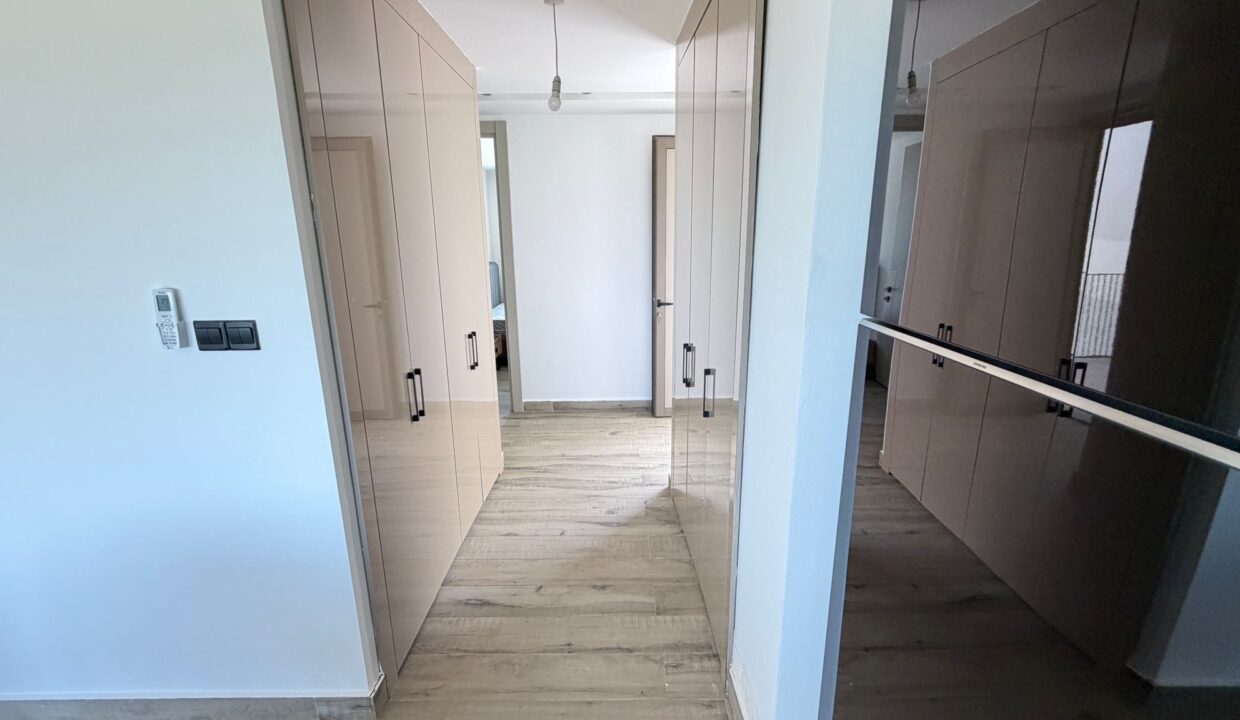 2c9e40ff-0f62-4a40-b072-e9d2010b0951