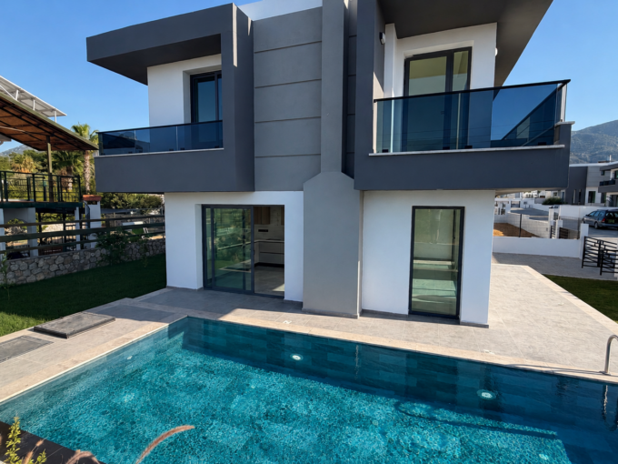 5-Zimmer Luxuriöse Villa mit privatem Pool sowie traumhaftem Meer und Bergblick in Çatalköy zu verkaufen 1 IMG 8148 2